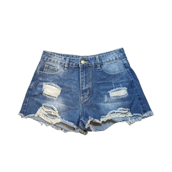 NWT Micas Distressed Jean Shorts Size L - Picture 1 of 4